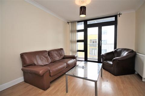 1 bedroom apartment to rent, Maltings Close, Bow, London E3