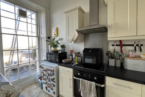 2 bedroom flat to rent, Brigstocke Terrace, Ryde, PO33 2PD