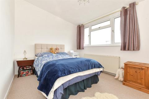 3 bedroom semi-detached house for sale, Greenwood Walk, Newport PO30