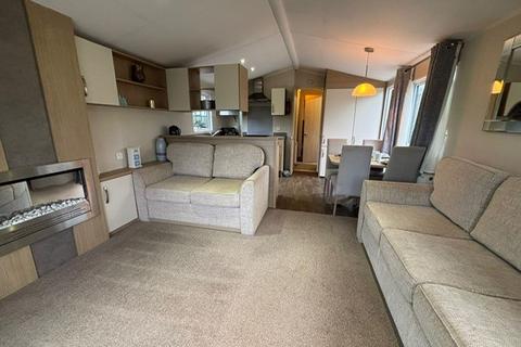 2 bedroom static caravan for sale, Hunters Quay Holiday Village