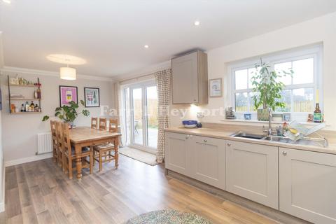 4 bedroom house for sale, Armitage Way, Lancaster LA2