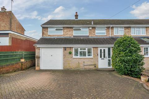 3 bedroom semi-detached house for sale, Kirkstone Drive, Bedfordshire LU6