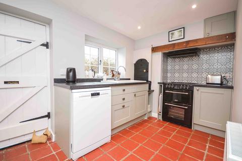 2 bedroom cottage to rent, Lynn Road, Great Bircham, PE31