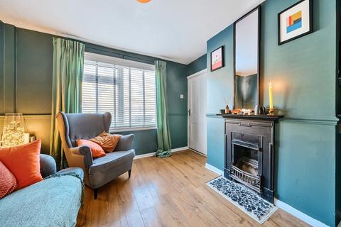 2 bedroom terraced house for sale, London Road, Teynham, ME9