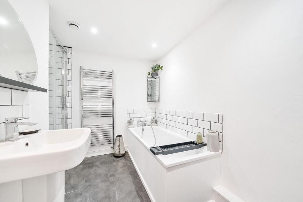 Bathhroom W.C (1)