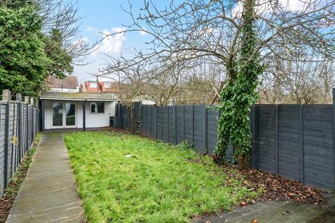 85 Headcorn Road, Thornton Heath, CR7 6JS