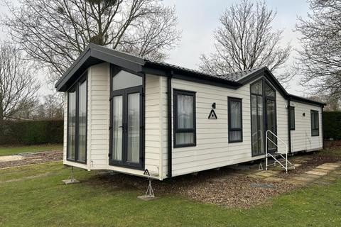 2 bedroom static caravan for sale, Cakes And Ale Holiday Park