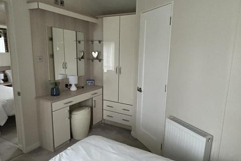 2 bedroom static caravan for sale, Cakes And Ale Holiday Park