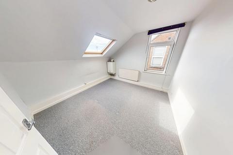 1 bedroom terraced house to rent, Radcliffe Road, West Bridgford, Nottingham, Nottinghamshire, NG2