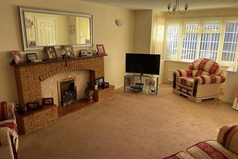 4 bedroom detached house for sale, Broadheath Drive, Shelfield