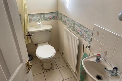 7 Broadheath Drive, Shelfield, Walsall, WS4 1TG
