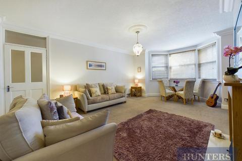 2 bedroom apartment for sale, Esplanade, Scarborough, YO11 2AR