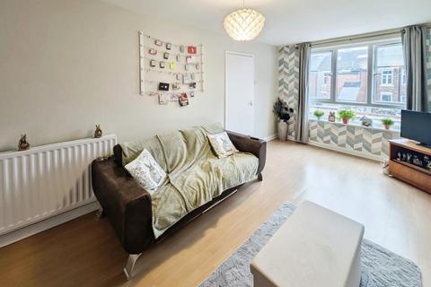 2 bedroom apartment for sale, Washington Terrace, North Shields