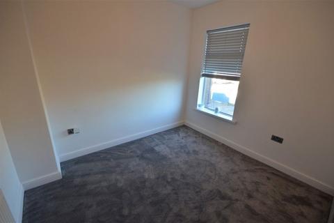 2 bedroom terraced house to rent, Carlton Street, Featherstone , WF7