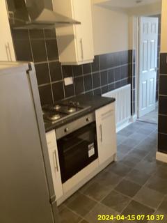 2 bedroom flat to rent, Simonside Terrace, Newcastle Upon Tyne