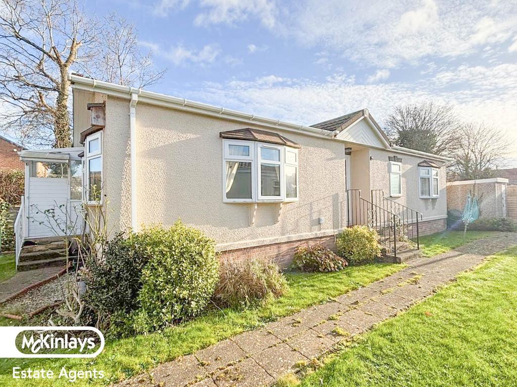 2 Bedroom Park Home for Sale
