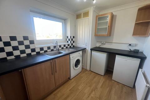 2 bedroom flat to rent, Herrick Close, Southampton SO19