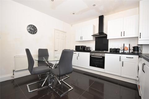 3 bedroom terraced house for sale, Leeds Road, Kippax, Leeds, West Yorkshire