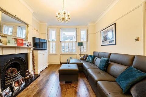 47 Grove Lane, Kingston Upon Thames, KT1 2SR