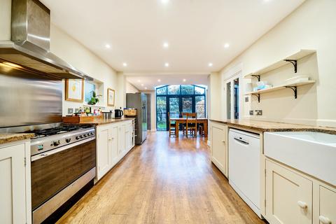 47 Grove Lane, Kingston Upon Thames, KT1 2SR