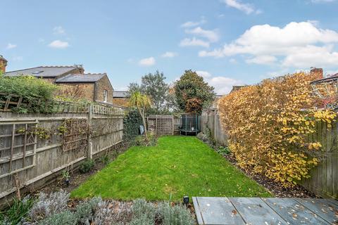 47 Grove Lane, Kingston Upon Thames, KT1 2SR