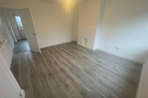 3 bedroom house to rent, Community Drive, Stoke-On-Trent ST6