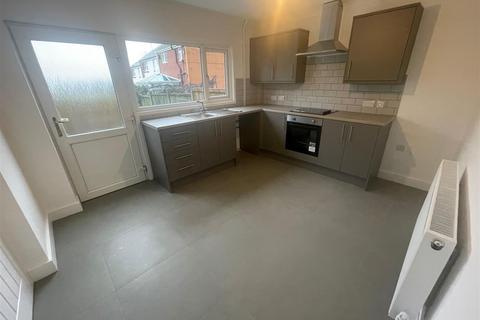 3 bedroom house to rent, Community Drive, Stoke-On-Trent ST6