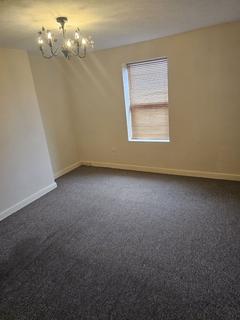 2 bedroom flat for sale, Station Road, Wombwell S73