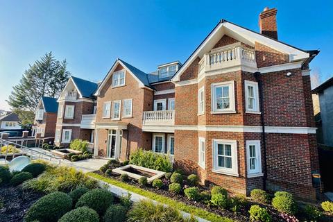 3 bedroom apartment for sale, Mill Hill NW7