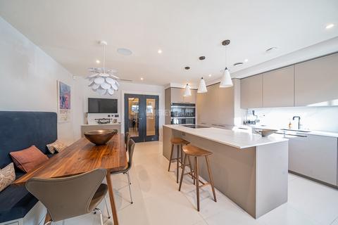 3 bedroom apartment for sale, Mill Hill NW7