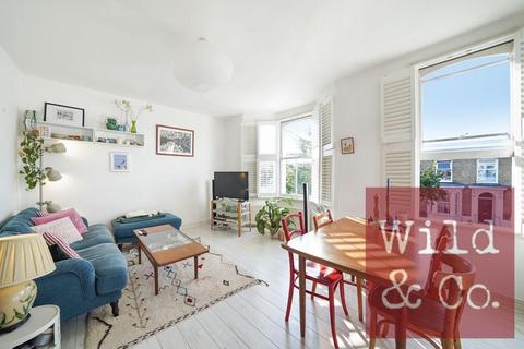 2 bedroom flat for sale, Powerscroft Road, Hackney