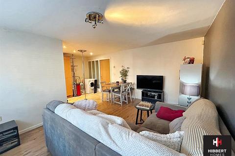 2 bedroom apartment for sale, Russell Place, Sale