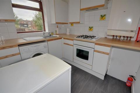 1 bedroom apartment to rent, Low Street, Sherburn In Elmet, LS25