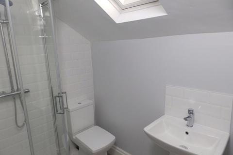 2 bedroom terraced house to rent, Pasture Place, Leeds, West Yorkshire, UK, LS7