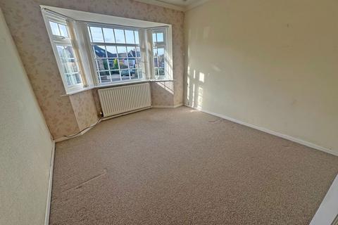 2 bedroom semi-detached bungalow for sale, Dyas Road, Hollywood, B47 5LJ