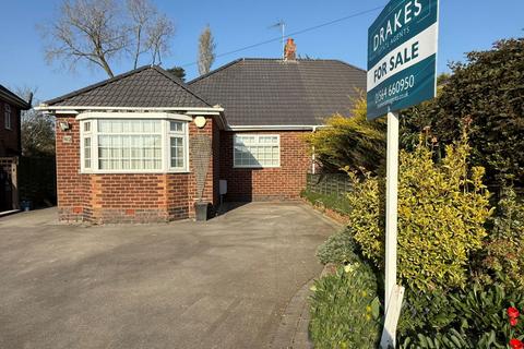 2 bedroom semi-detached bungalow for sale, Dyas Road, Hollywood, B47 5LJ