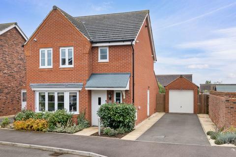 39 Ross Crescent, Inkberrow, Worcester, WR7 4FG