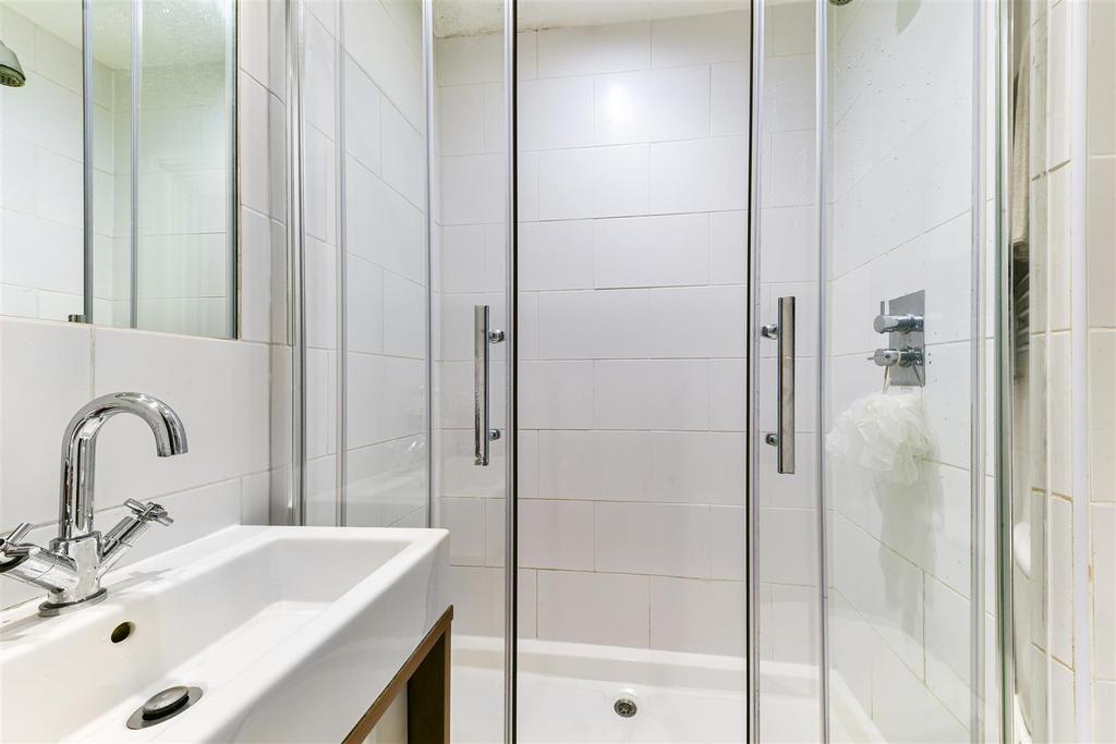 Shower room.jpg