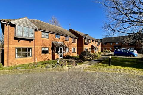 2 bedroom flat for sale, Lucena Court, The Brickfields, Stowmarket, IP14