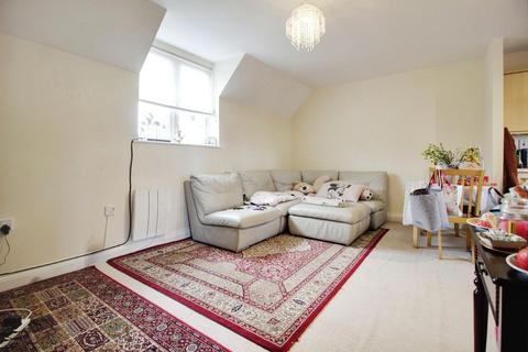 2 bedroom coach house to rent, Torun Way, Swindon SN25