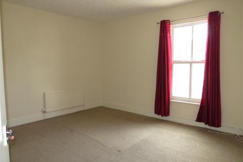 2 bedroom terraced house to rent, Wigan Road, Leigh WN7