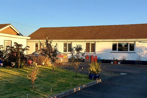 3 bedroom detached bungalow for sale, Pennant, Llanon