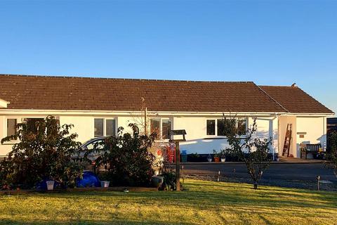 3 bedroom detached bungalow for sale, Pennant, Llanon