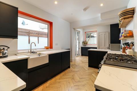 4 bedroom terraced house for sale, Brandon Road, Southsea