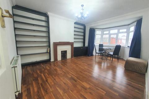 2 bedroom flat to rent, High Mead, Harrow