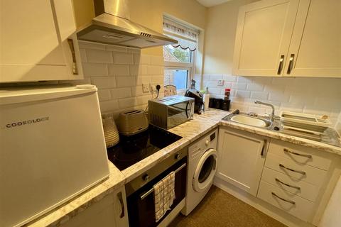 2 bedroom bungalow for sale, Bellburn Lane, Darlington