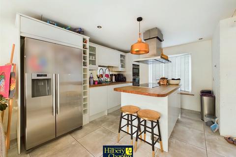 3 Brampstead, Basildon, SS15 6QU