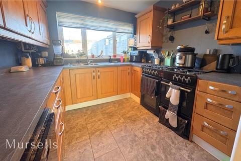 3 bedroom terraced house for sale, Meadows Close, Poole BH16