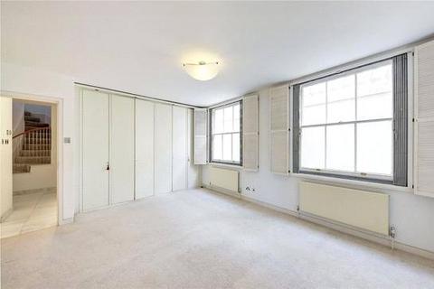 3 bedroom apartment to rent, Clarence Terrace, London, NW1