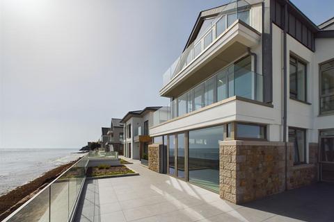 3 bedroom penthouse to rent, Grouville - REN078